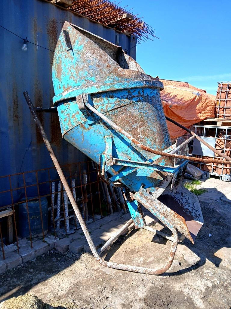 Betonsilo 750L, Doe-het-zelf en Bouw, Ophalen, Gebruikt