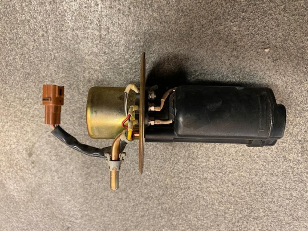 suzuki gsxr1000 benzine pomp bj.2001-2004, Enlèvement, Utilisé