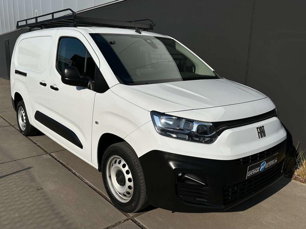 Fiat Doblo Autom. *Camera*Navi*L2*dakren €17350,-netto, Auto's, Bestelwagens en Lichte vracht, 0 kg, Wit, Diesel, 5 deurs