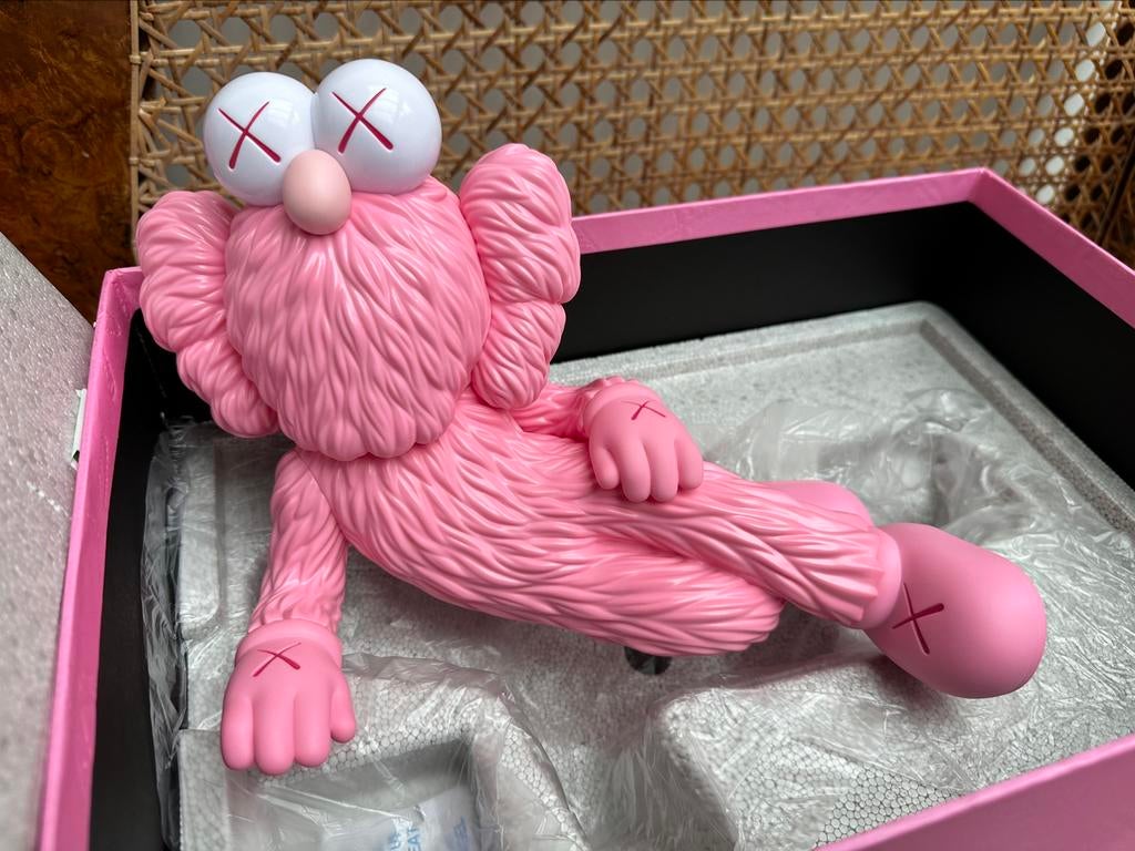 NEUF BOITE KAWS TIME OFF Rose, Enlèvement ou Envoi, Neuf, Poupée