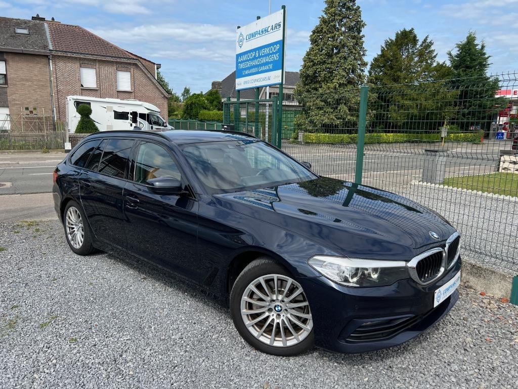 BMW 520dA Touring, 2020, SportLine, 190pk, Leder, Navi, Autos, BMW, Cuir, Euro 6, Entreprise, Entretenue par le concessionnaire
