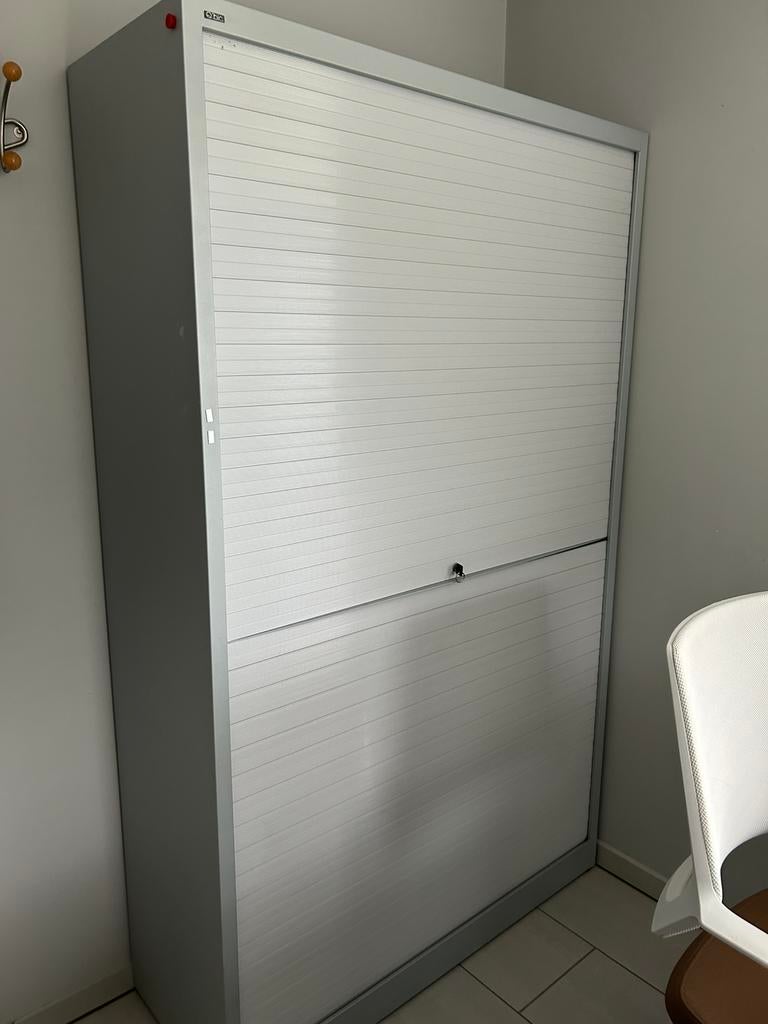Bureaukast Q BIC grijs metaal met rolluik, Huis en Inrichting, Kasten | Roldeurkasten en Archiefkasten, Ophalen, 100 tot 150 cm