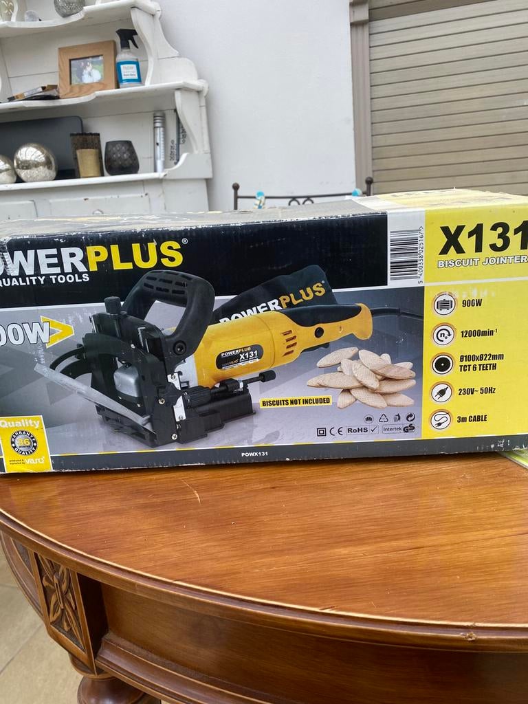 Machine à assembler des panneaux, Enlèvement, Comme neuf