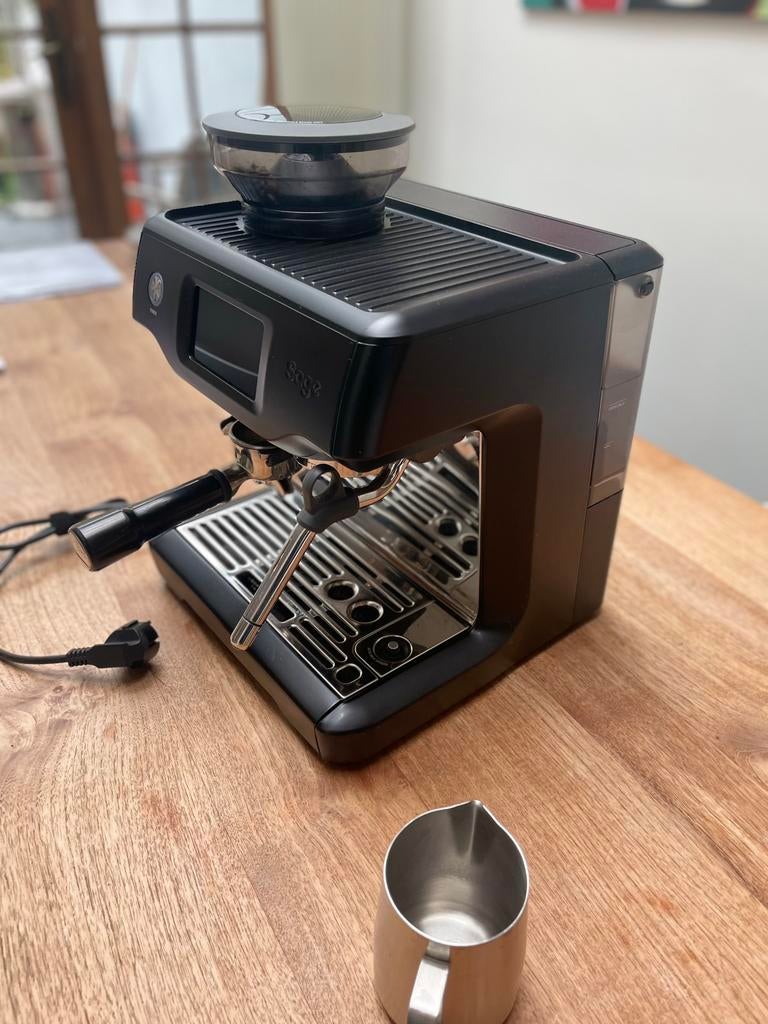 Sage Barista Touch (incl filters / antikalk), Machine à espresso, Réservoir d'eau amovible, Café en grains, Comme neuf