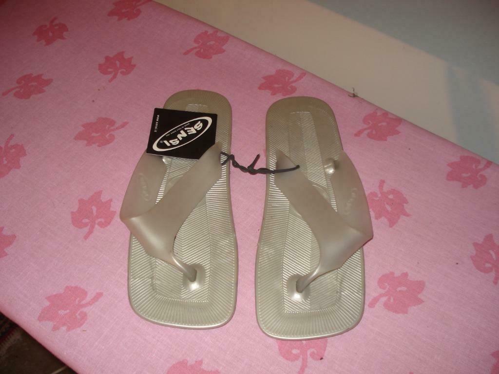 Livraison gratuite de nouvelles tongs argentées Sensi Party, Neuf, Autres couleurs, Sandales de bain, Envoi