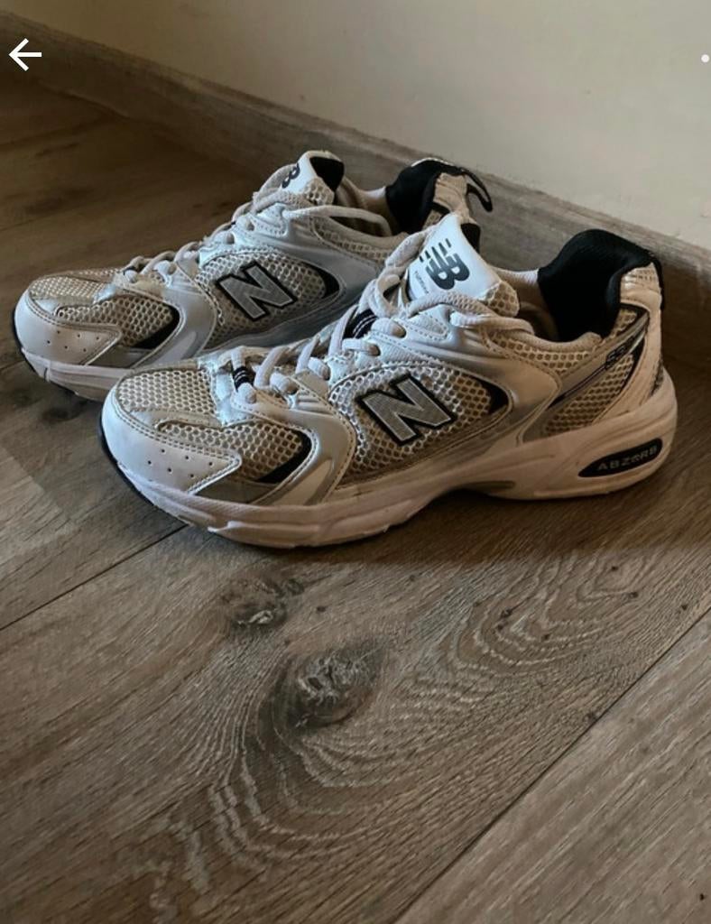 new balance, Sport en Fitness, Volleybal, Ophalen of Verzenden, Zo goed als nieuw