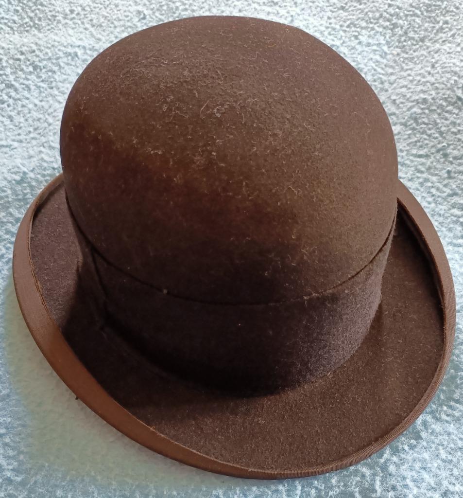 Chapeau melon début XIXe Chapeau Plume, feutre, parfait état, Autre, Enlèvement ou Envoi, 56 ou 57 cm (M, 7 ou 7⅛ pouces), Chapeau