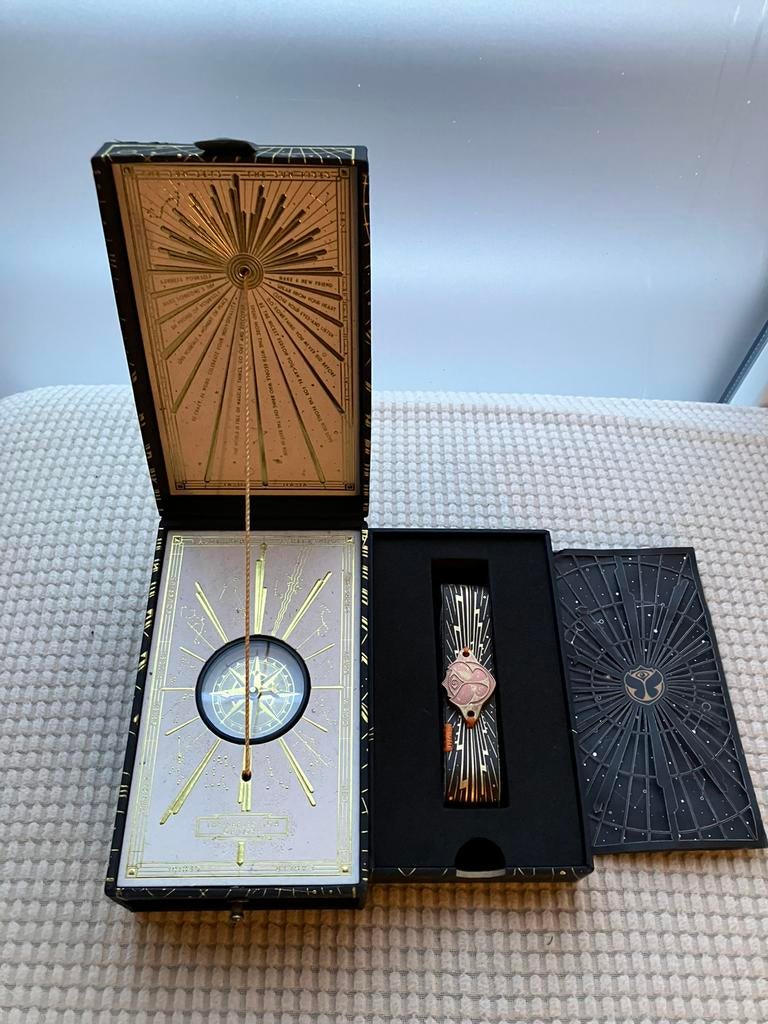 Coffret au trésor Tomorrowland 2022 - COFFRET COMPLET, Collections, Enlèvement ou Envoi, Neuf