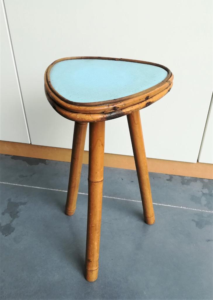 Vintage rotan krukje, Enlèvement