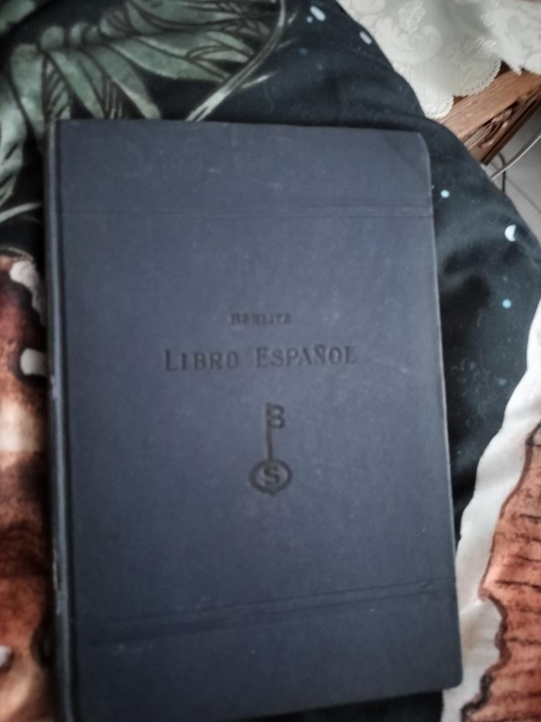 Libro Espanol, Ophalen