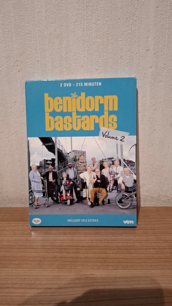 Dvd' s  benidorm bastards volume 2, Cd's en Dvd's, Alle leeftijden, Boxset, Ophalen of Verzenden, Zo goed als nieuw