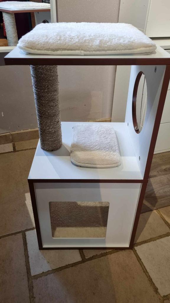 Designmeubel, krabpaal + bed, Dieren en Toebehoren, Ophalen, Zo goed als nieuw, Krabpaal