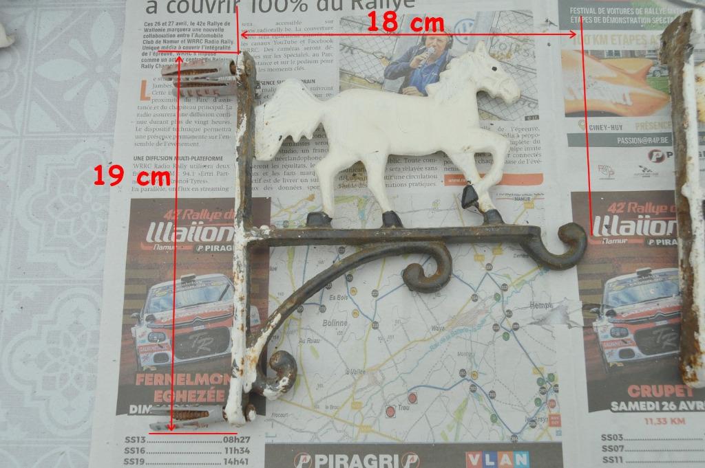 applique murale  en fer forgé , 18 /19 cm  (cheval ), Enlèvement ou Envoi, Utilisé