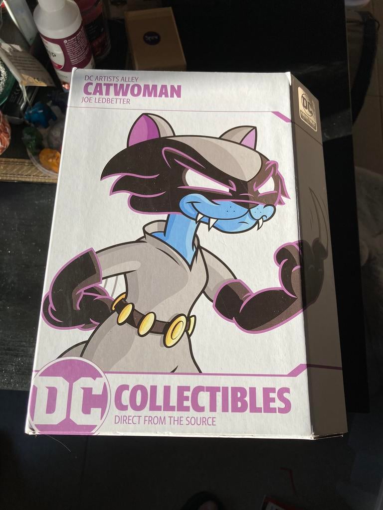 Dc comic Catwoman funko met authentificatie, Collections, Personnages de BD, Enlèvement ou Envoi, Super héros, Neuf, Statue ou Figurine