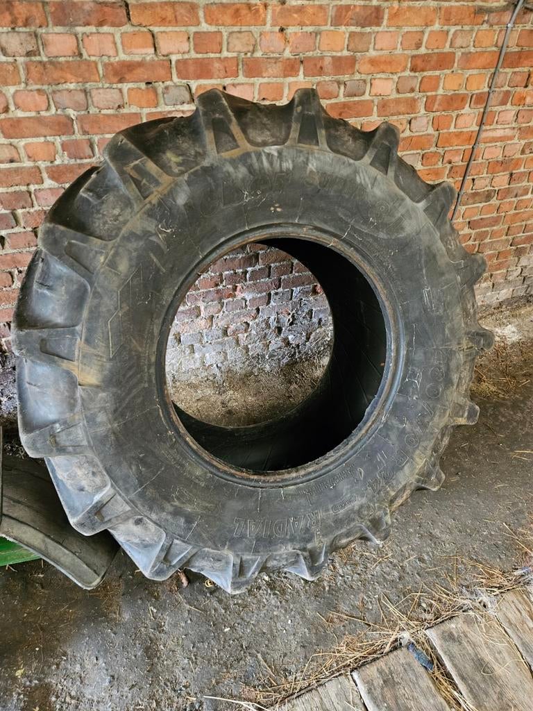 Band Kleber 480/70R24, Zakelijke goederen, Landbouw | Onderdelen | Banden, Velgen en Assen, Ophalen