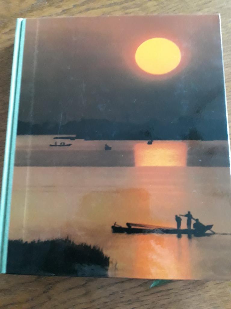 BOEK - OVER DE RIVIEREN, Ophalen of Verzenden, Zo goed als nieuw, Natuur algemeen
