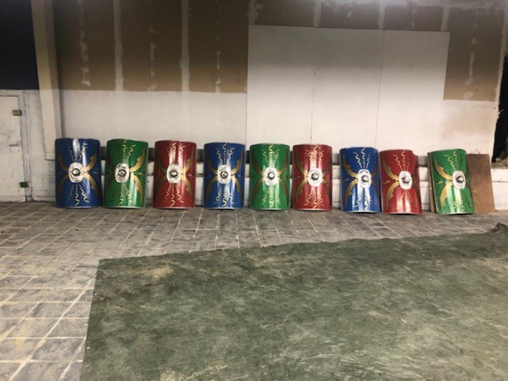 Romeinse schilden voor carnaval / optocht / toneel, Enlèvement, Utilisé, Costume
