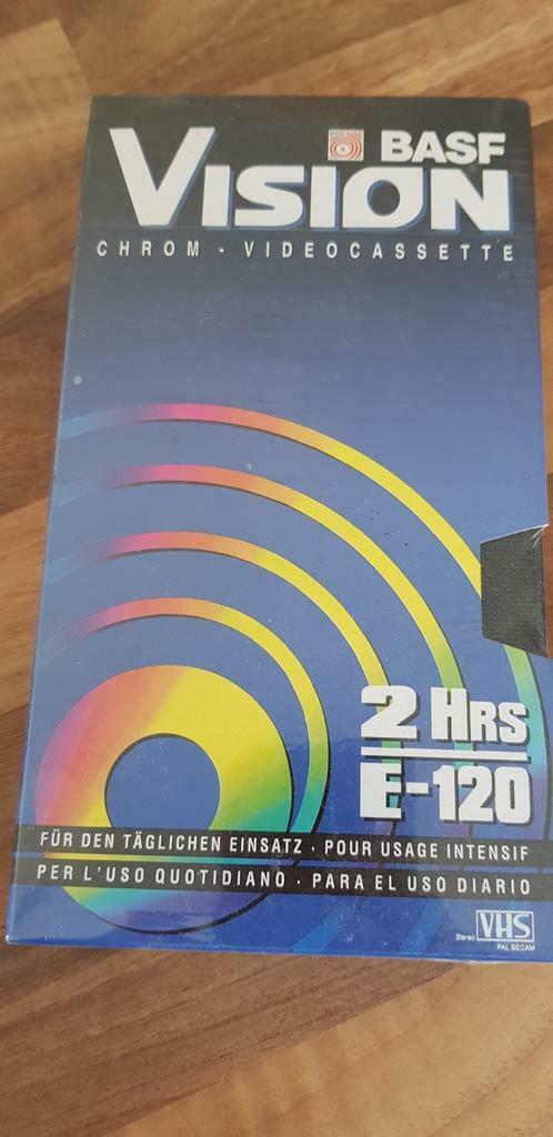 Cassette vidéo VHS neuve Basf 120 min, Enlèvement ou Envoi, Comme neuf, Cassette vidéo