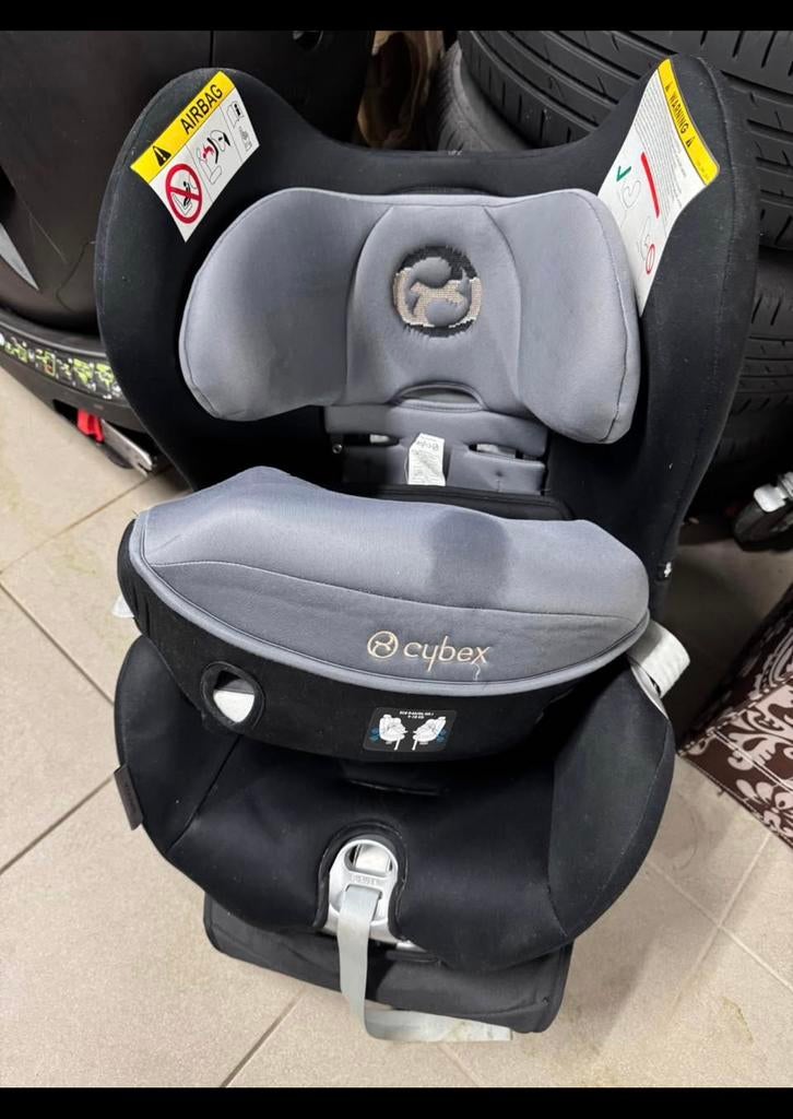 Siege auto cyber Pivotant 0-18kg, Enfants & Bébés, Enlèvement, Comme neuf