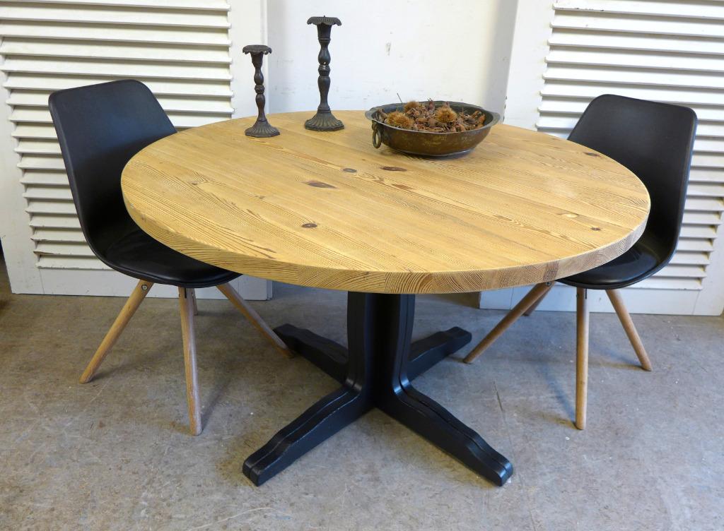 Prachtige zwarte ronde grenen tafel 120 cm, Ophalen, Rond, Zo goed als nieuw, Vijf personen of meer