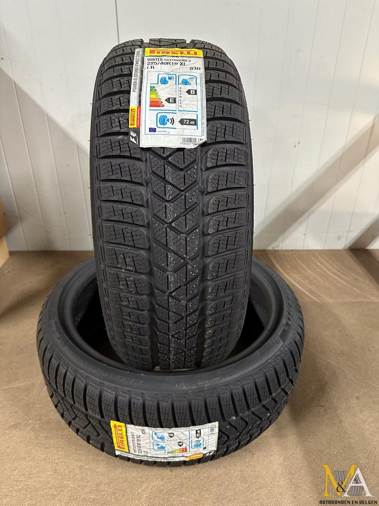 2x 225/40 R19 Pirelli winterbanden, Autos : Pièces & Accessoires, Pneus & Jantes, Neuf, Pneus hiver, Enlèvement ou Envoi, Véhicule de tourisme
