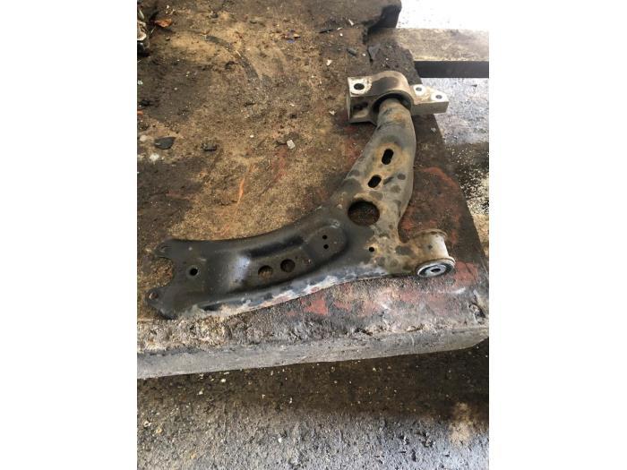 Bras de suspension avant droit d'un Audi A3, Enlèvement ou Envoi, 3 mois de garantie, Utilisé, Audi