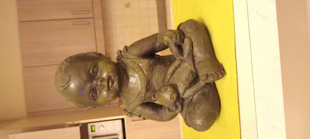 Mooi bronzenmeisje weegt  2 a 3  kg ., Ophalen