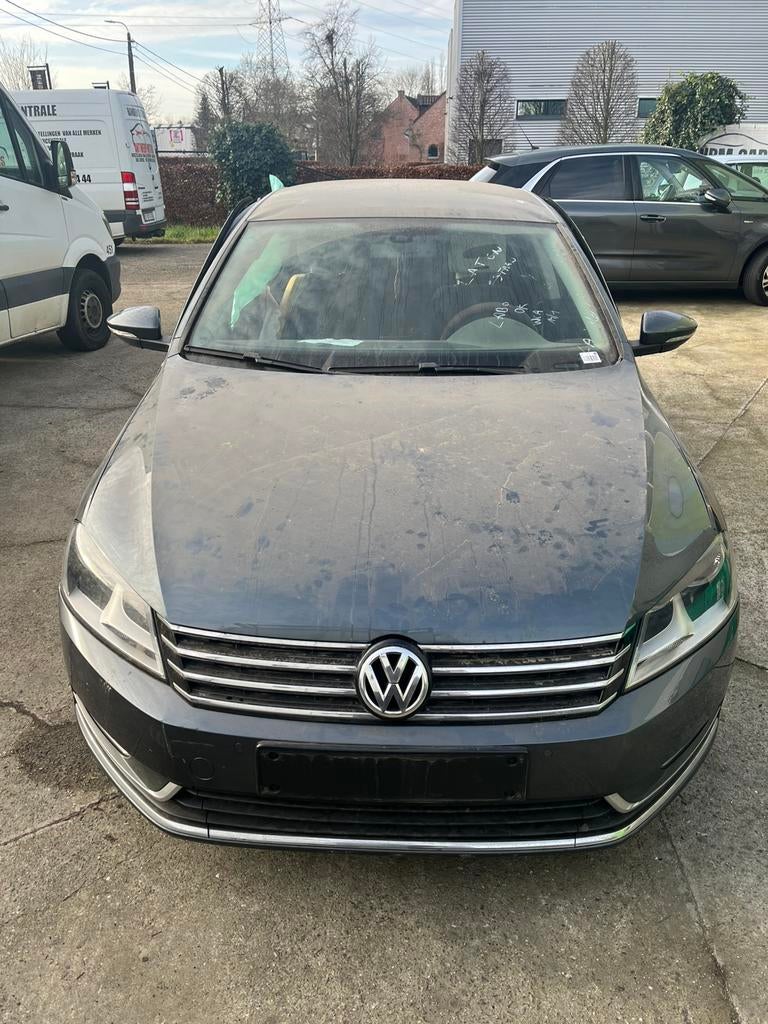 FACE AVANT DE LA VOLKSWAGEN PASSAT 2015, Enlèvement ou Envoi
