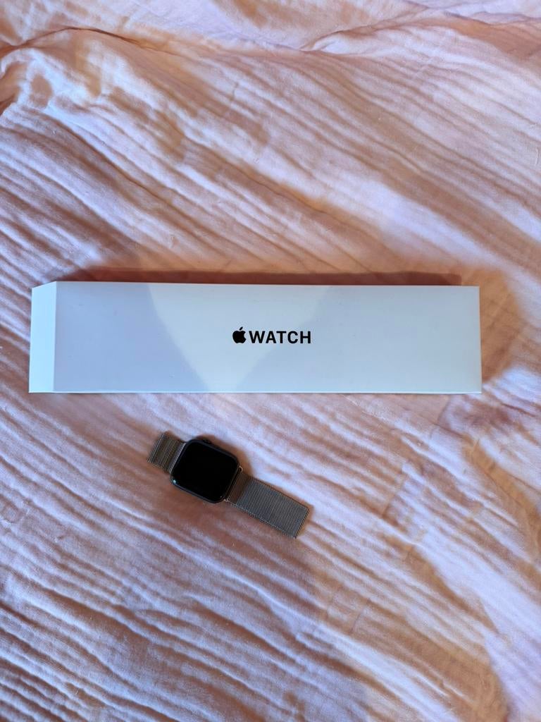 Apple Watch SE 44mm space grey, Enlèvement, Comme neuf, Noir, IOS
