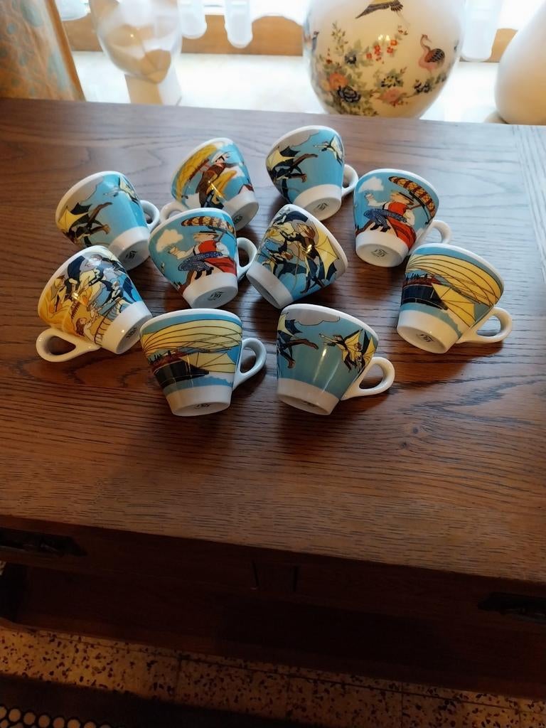 10 tasses à nespresso /  Kimbo di Napoli / H 5,5 cm, Enlèvement