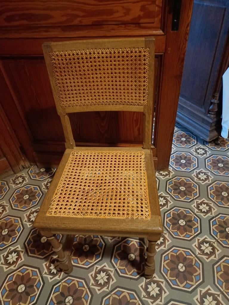 Stoelen, Ophalen