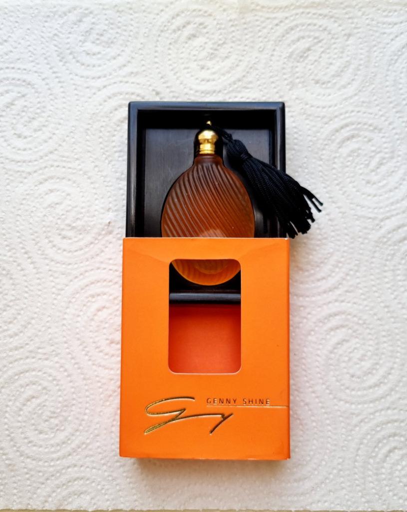 Magnifique Miniature parfum rare Genny Shine, pompon noir, Envoi, Neuf, Miniature, Plein