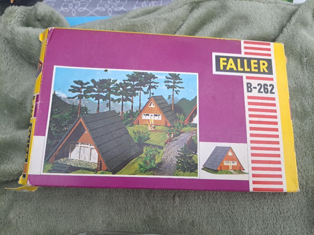 Faller B-262 Train Ho 1/87 Building Nurda Vakantiehuis, Ophalen of Verzenden
