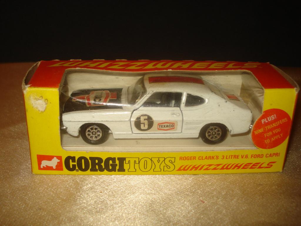 CORGI TOYS Ancienne Ford Capri 3 L.itre V.6. Roger C + Boîte, Hobby en Vrije tijd, Modelauto's | 1:43, Zo goed als nieuw, Auto