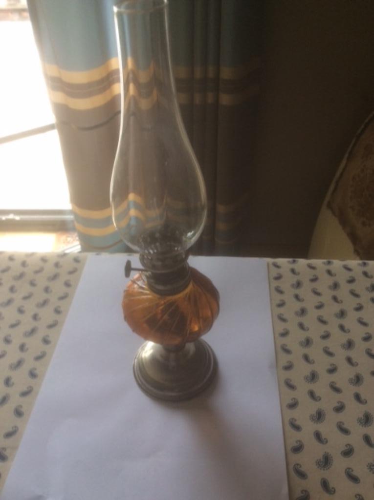 PETROLEUMLAMP, Antiek en Kunst, Ophalen of Verzenden