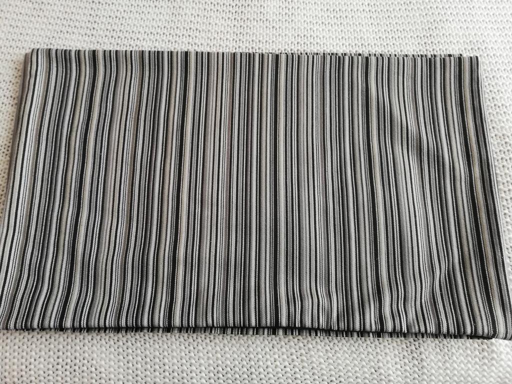 2 Housses de coussins rectangulaires Ikea, Maison & Meubles, Accessoires pour la Maison | Coussins, Enlèvement, Comme neuf, Noir