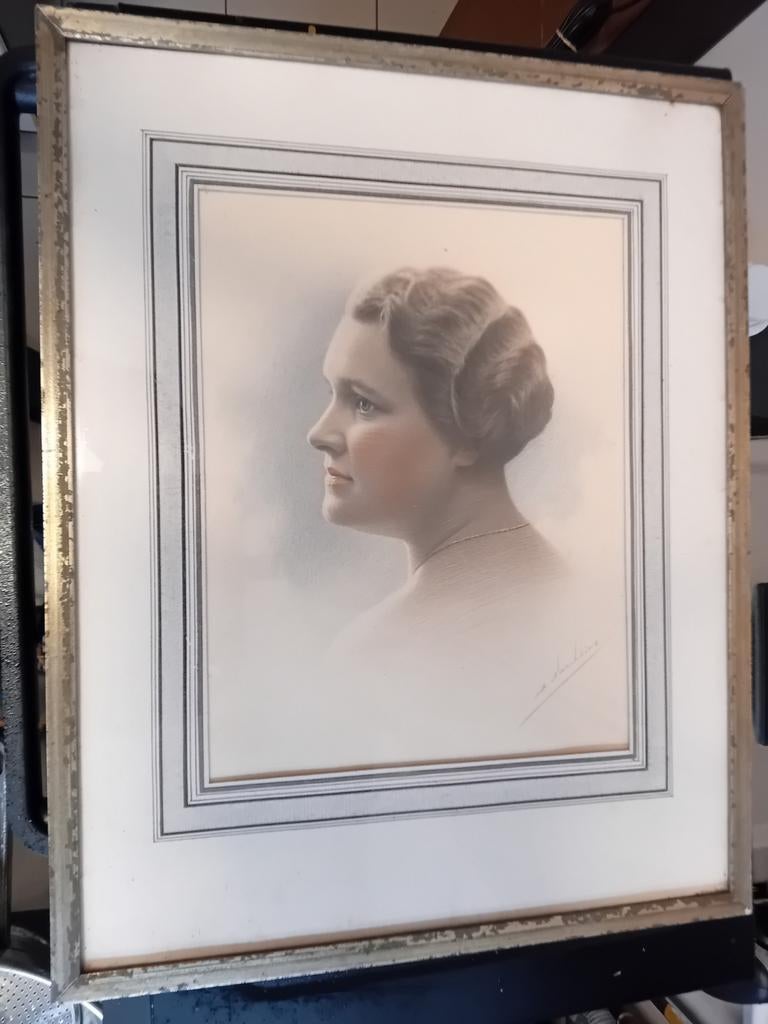 Ancien Portrait réalisé par Olga. Mischkine, Antiquités & Art, Enlèvement ou Envoi