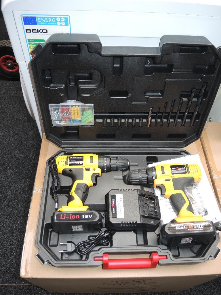 Accuboor-schroefmachine 18 v nieuw!, Doe-het-zelf en Bouw, Gereedschap | Boormachines, Nieuw, Boor- en Schroefmachine, Variabele snelheid