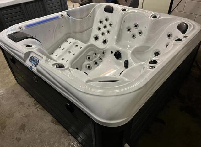 Comfortabele 6 persoons Passion Spa Miracle in nieuwstaat!!!, Tuin en Terras, Ophalen, Zo goed als nieuw, Filter