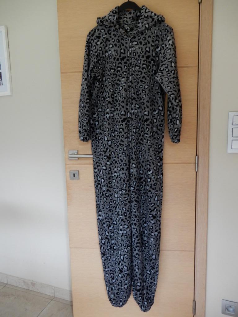 Onesie maat S, Ophalen