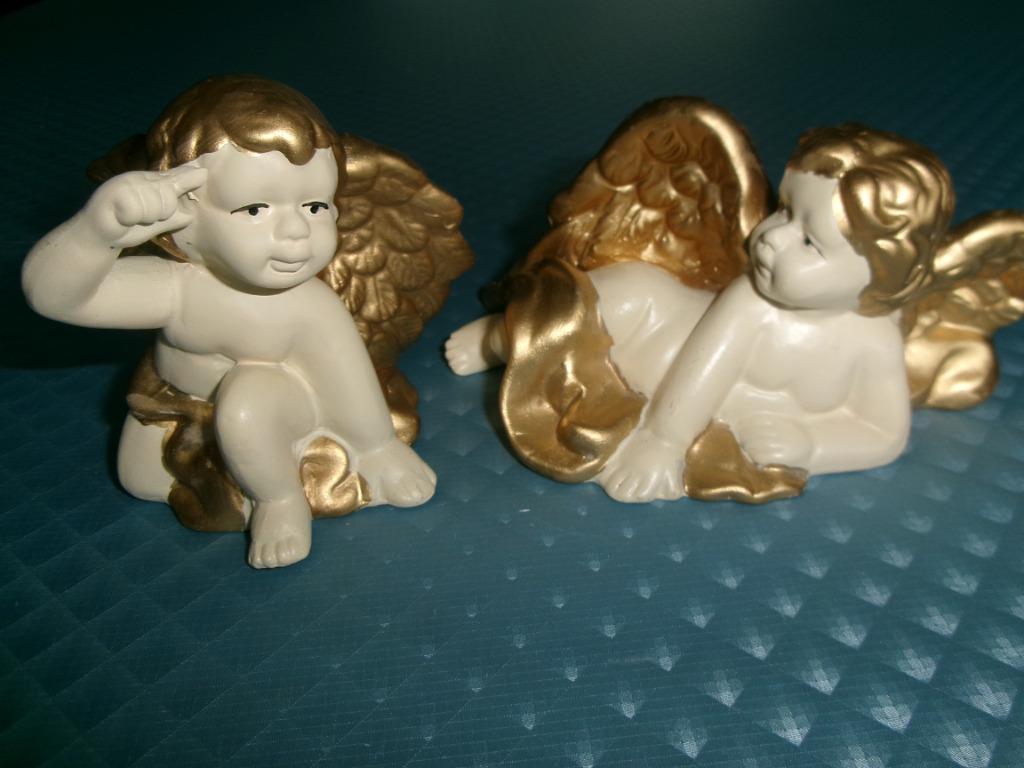 2 engeltjespostuurtjes, Ophalen of Verzenden, Gebruikt