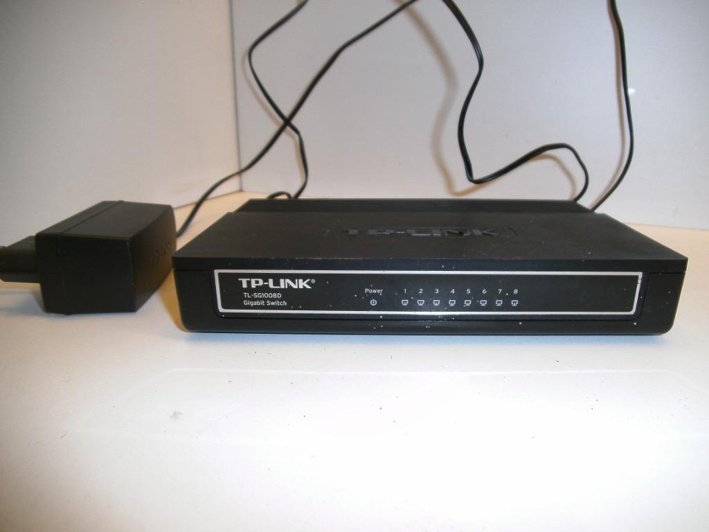 TP-Link 8-Port Gigabit Desktop Switch, Ophalen of Verzenden, Gebruikt