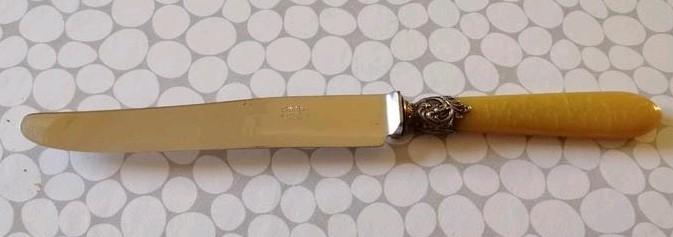 1 ancien couteau de Gembloux, Envoi