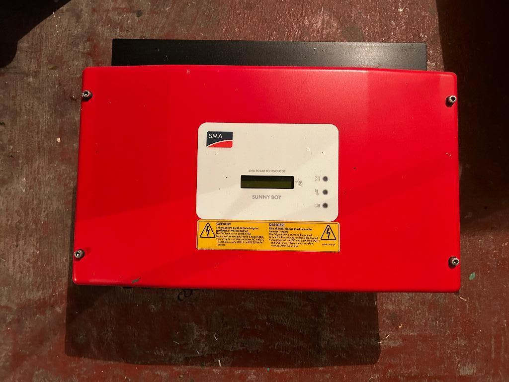Omvormer SMA Sunny Boy 2500, Doe-het-zelf en Bouw, Ophalen, Zo goed als nieuw, Overige typen