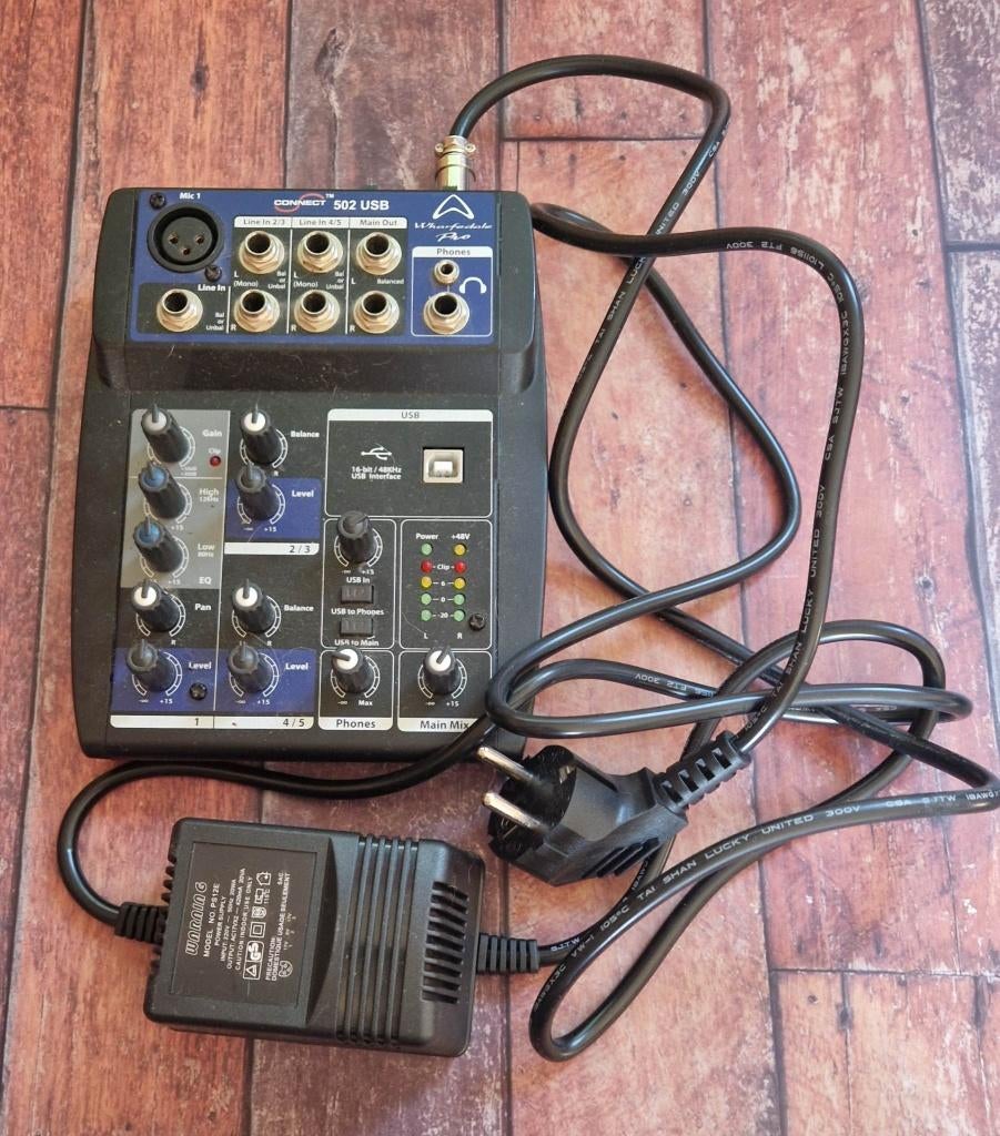 Wharfedale Pro Connect 502USB Mini table mixage USB alim 48V, Muziek en Instrumenten, Mengpanelen, Zo goed als nieuw, 5 tot 10 kanalen