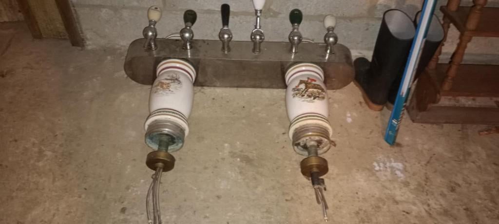 Brouwerij bierpomp 6 tuiten in aardewerk met jachtpatroon, Ophalen, Gebruikt, Overige typen, Overige merken