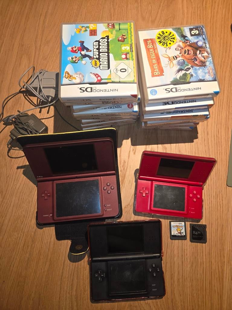 2 Nintendo DS lite+Nintendo XL+16 spelletjes+speelkaart, Games en Spelcomputers, Spelcomputers | Nintendo DS, Ophalen, Gebruikt