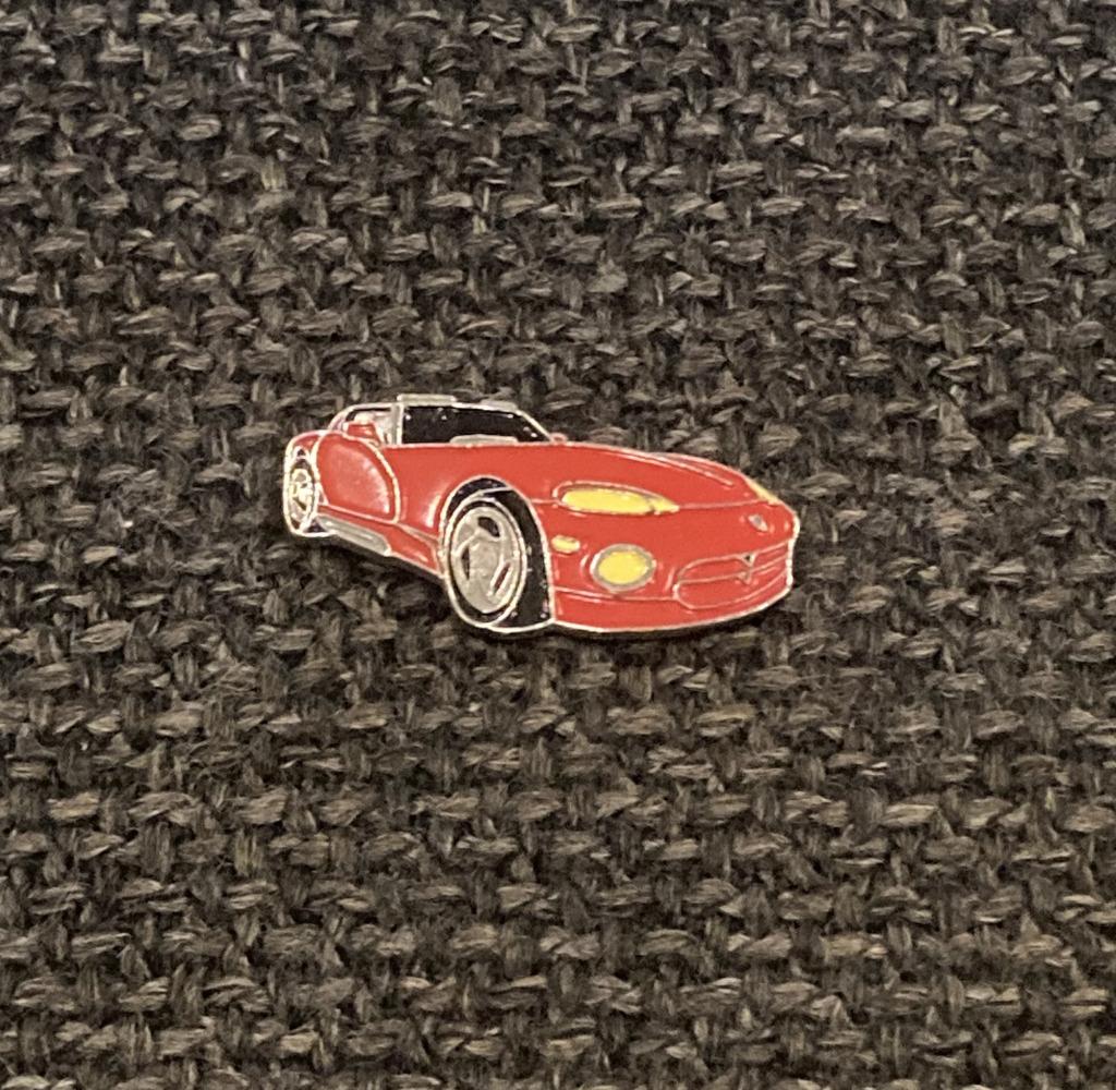 PIN - CRHYSLER - DODGE VIPER, Verzenden, Gebruikt, Transport, Speldje of Pin