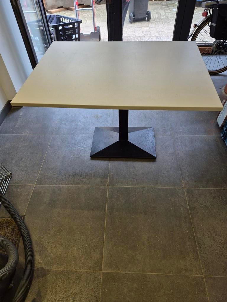 Tafels, restaurantkwaliteit 2 stuks, Huis en Inrichting, Tafels | Eettafels, Ophalen