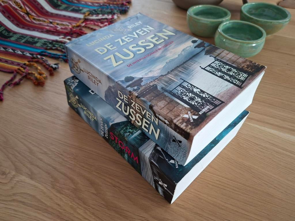 De Zeven Zussen en Storm van Lucinda Riley, Boeken, Ophalen